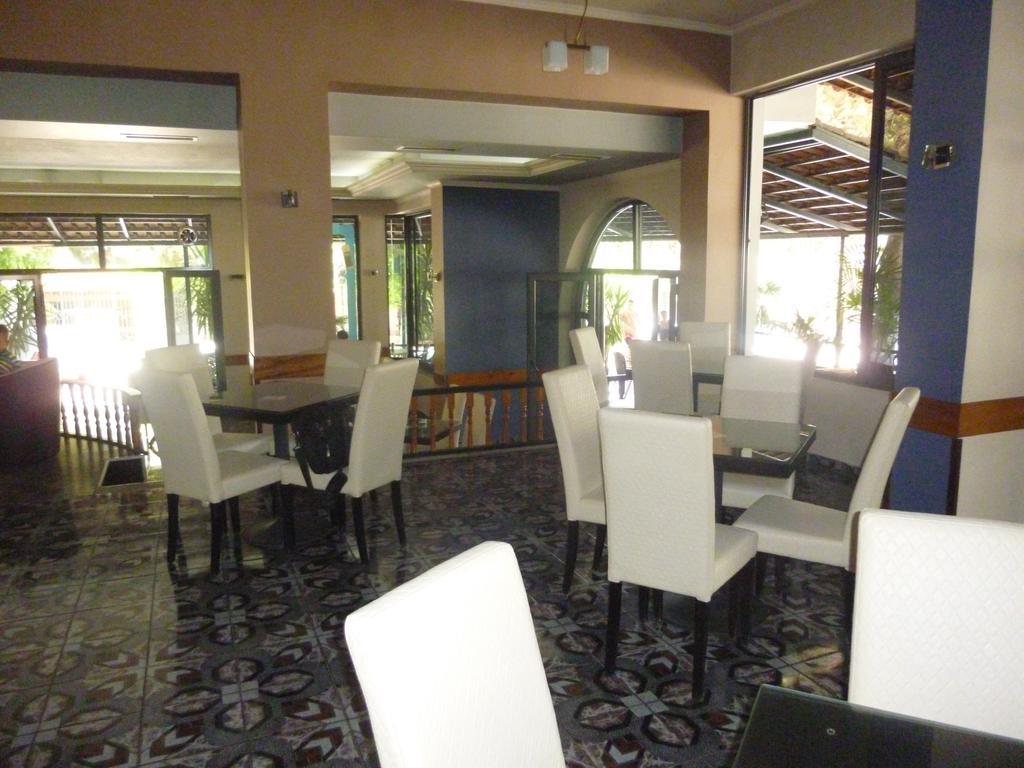 Joy Hotel Saranda Dış mekan fotoğraf