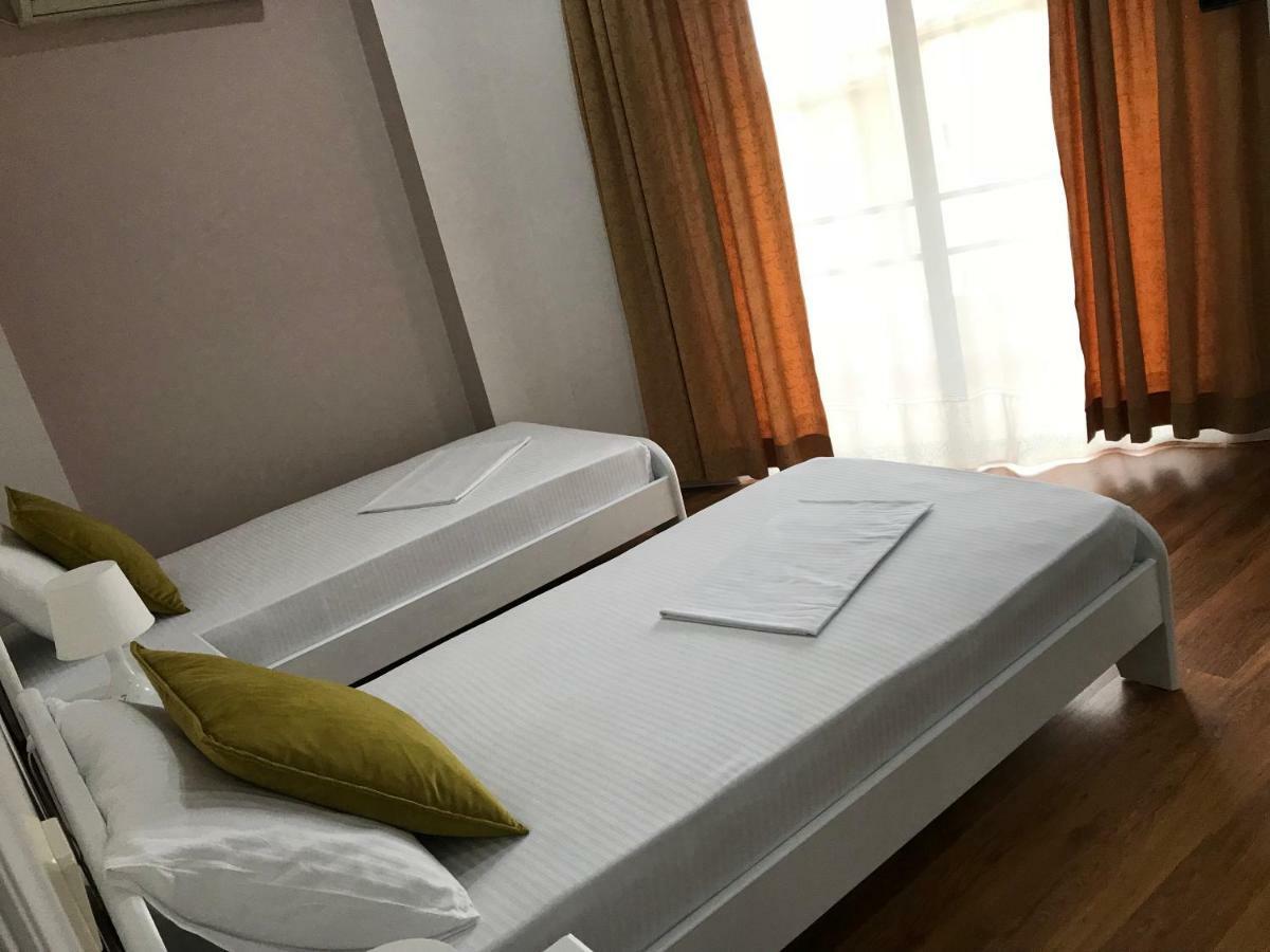 Joy Hotel Saranda Dış mekan fotoğraf