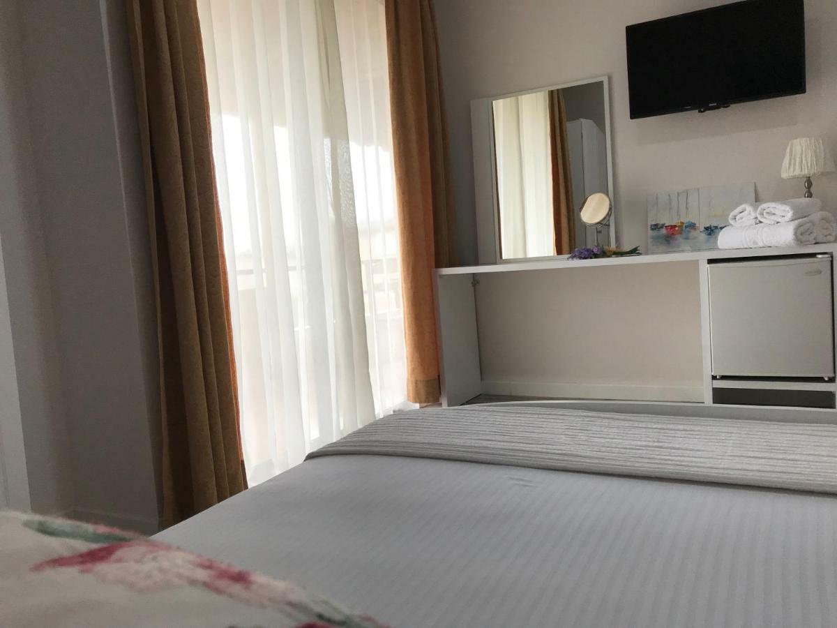 Joy Hotel Saranda Dış mekan fotoğraf