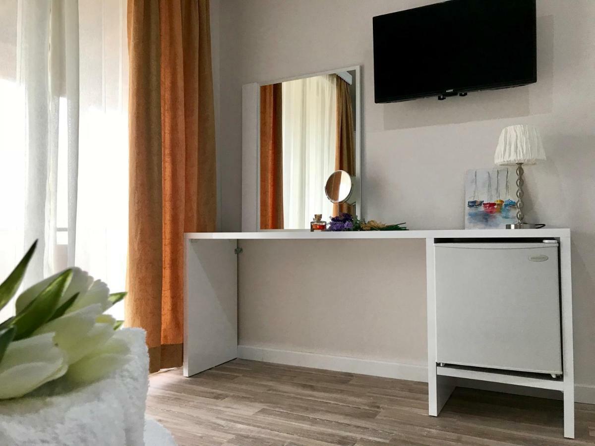 Joy Hotel Saranda Dış mekan fotoğraf